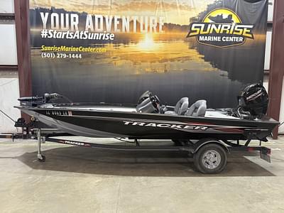 BOATZON | 2021 Tracker Boats PRO TEAM 175 TXW WMercury 60