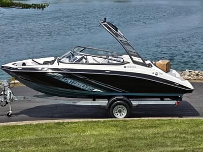 BOATZON | 2021 Yamaha AR195
