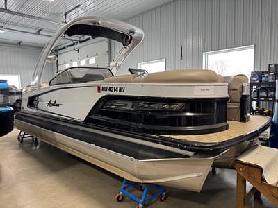 BOATZON | 2022 Avalon 2585 EXCALIBUR QUAD LOUNGE