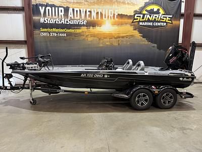BOATZON | 2022 Bass Cat Boats Pantera II WMercury 200 Pro Xs