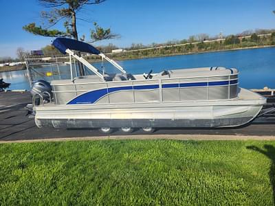 BOATZON | 2022 Bennington 22 SS