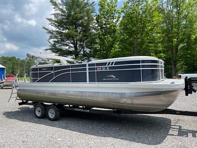 BOATZON | 2022 Bennington 22SXSRC