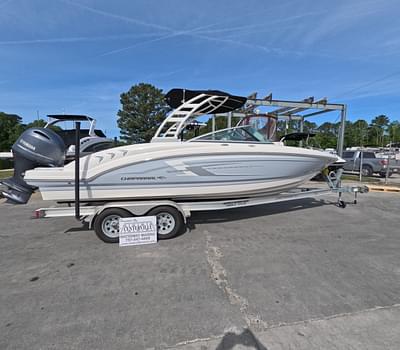 BOATZON | 2022 Chaparral 23 SSi OB  Like new condition Save big on this one