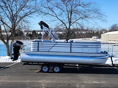 BOATZON | 2022 Crest Pontoons Classic LX 200 L