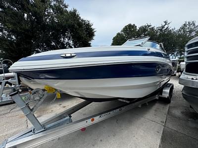 BOATZON | 2022 Crownline e235xs