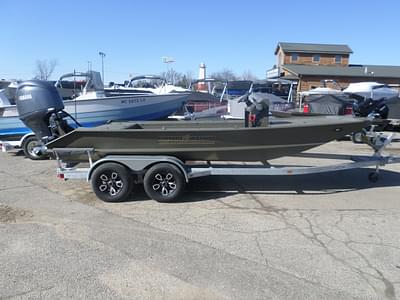 BOATZON | 2022 Gator Trax 1862 BIG Water
