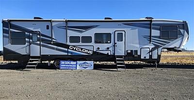 BOATZON | 2022 Heartland RV CYCLONE M4115