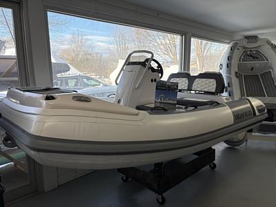 BOATZON | 2022 Highfield Sport 300