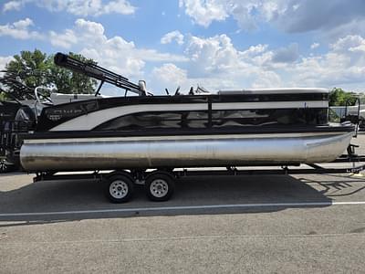 BOATZON | 2022 Lowe SS 230 Conversion Lounge BOATZON | 2022 Lowe SS 230 Conversion Lounge