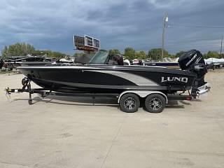 BOATZON | 2022 Lund 219 Pro V Sport BOATZON | 2022 Lund 219 Pro V Sport