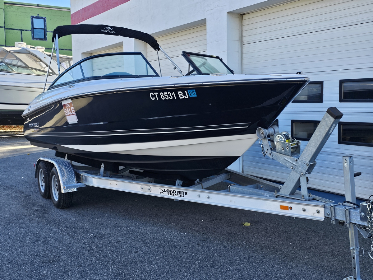 2022 Monterey Monterey 224FS 2022 - Sold Boat