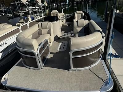 BOATZON | 2022 Premier Sunspree RF 230 CL