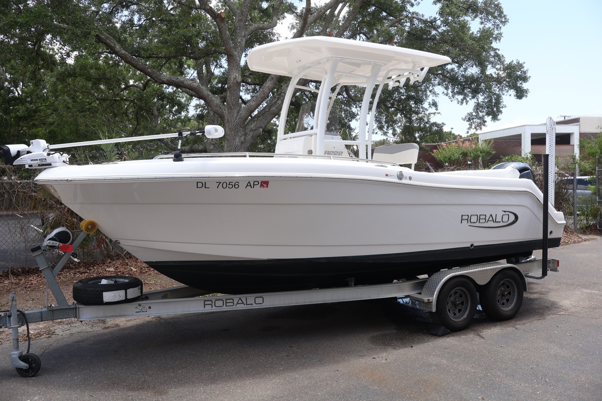2022 Robalo Robalo R222 2022 - Sold Boat