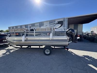 BOATZON | 2022 Sun Tracker Party Barge 18 DLX Pontoon wMercury 75HP 4 Stroke Outboard