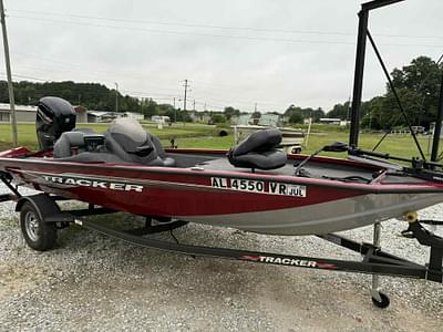 BOATZON | 2022 Tracker Boats PRO TEAM 175 TXW BOATZON | 2022 Tracker Boats PRO TEAM 175 TXW