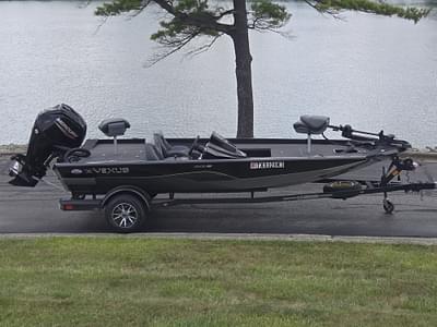 BOATZON | 2022 Vexus AVX181