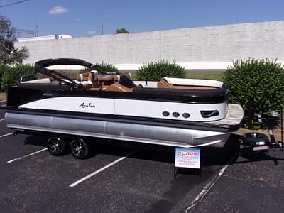 BOATZON | 2023 Avalon 25 Catalina Entertainer triple log with Suzuki DF 250