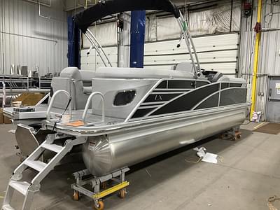 BOATZON | 2023 Bennington 24 LXS FASTBACK SPORT 24 LXSFBC