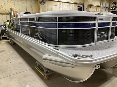 BOATZON | 2023 Bennington 24 SX SWINGBACK 24 SXSB