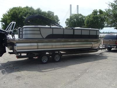BOATZON | 2023 Bentley Pontoons 243 Navigator
