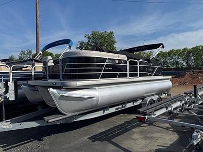 BOATZON | 2023 Godfrey Sweetwater 2286 SBX TriToon 150 Yamaha BOATZON | 2023 Godfrey Sweetwater 2286 SBX TriToon 150 Yamaha