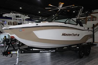 BOATZON | 2023 MasterCraft XT20