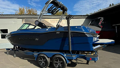 BOATZON | 2023 MasterCraft XT20
