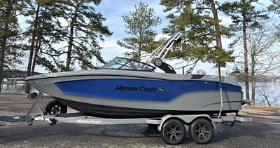 BOATZON | 2023 MasterCraft XT22