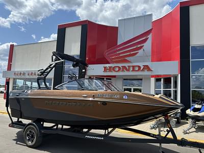 BOATZON | 2023 Moomba MONDO