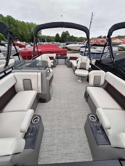 BOATZON | 2023 Qwest Pontoons 8520 RLS RT M SERIES