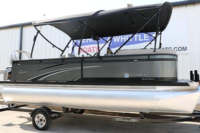 BOATZON | 2023 Qwest Pontoons E Lt 820 Splash Pad