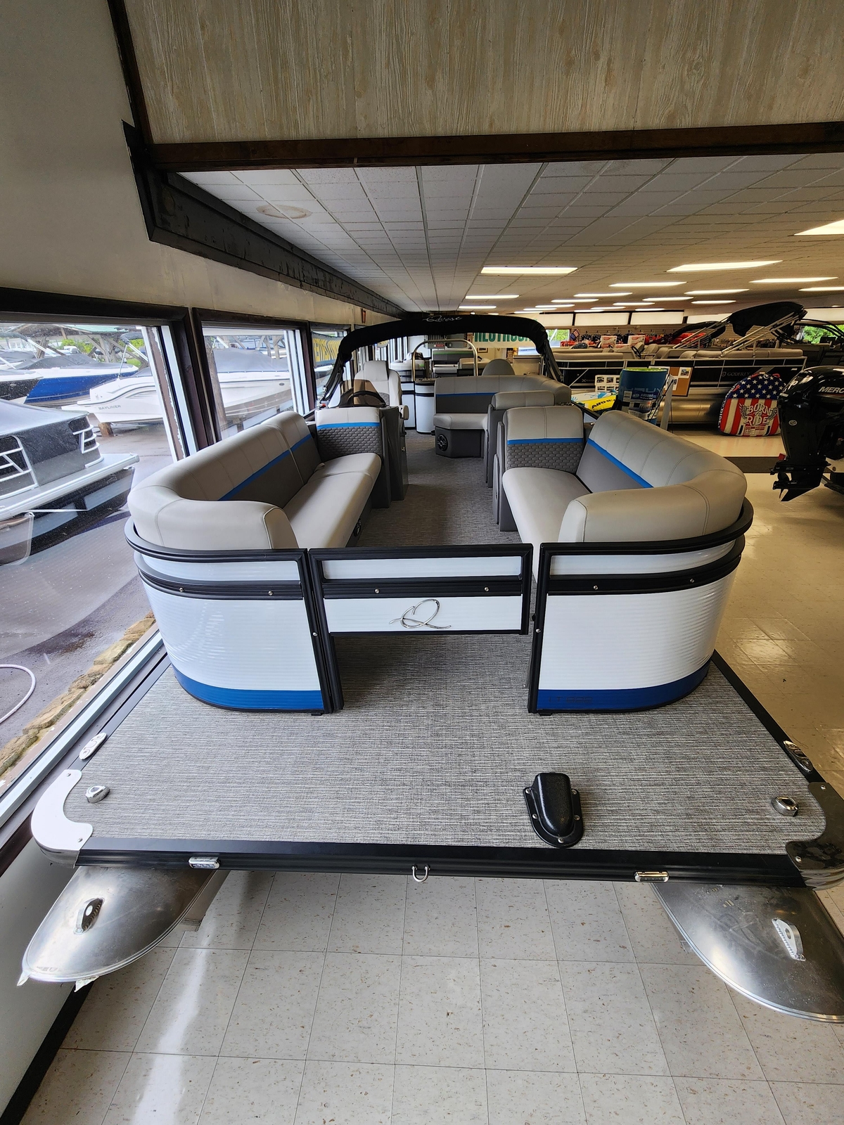 2023 Qwest Pontoons Qwest Pontoons Qwest 822 XRE Fish  Cruise LT 2023 - Sold Boat