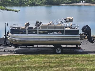 BOATZON | 2023 Sun Tracker BASS BUGGY 18 DLX
