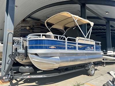 BOATZON | 2023 Sun Tracker BASS BUGGY 18 DLX