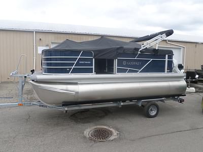 BOATZON | 2023 Sweetwater 1680FX