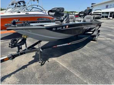 BOATZON | 2023 Tracker Boats 175 Pro Team BOATZON | 2023 Tracker Boats 175 Pro Team