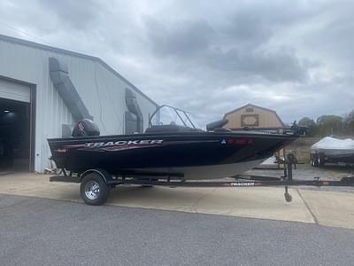 BOATZON | 2023 Tracker Boats PRO GUIDE V175 WT