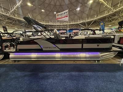 BOATZON | 2023 Trifecta 23RF S Series 30 Plus Tritoon With A Mercury 300HP Verado Motor DEMO PONTOON BOATZON | 2023 Trifecta 23RF S Series 30 Plus Tritoon With A Mercury 300HP Verado Motor DEMO PONTOON