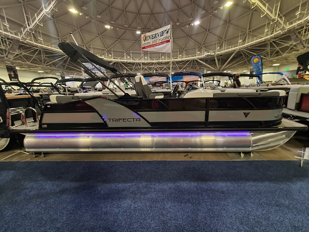 2023 Trifecta Trifecta 23RF S Series 30 Plus Tritoon With A Mercury 300HP Verado Motor DEMO PONTOON 2023 - Sold Boat
