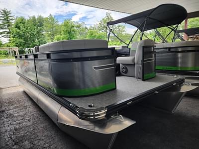 BOATZON | 2024 Apex Qwest E818 XRE Cruise LT Fish  Cruise