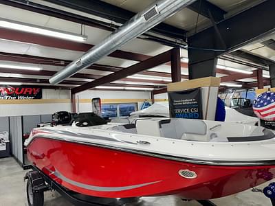 BOATZON | 2024 Bayliner Element M17