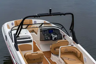BOATZON | 2024 Bayliner VR6