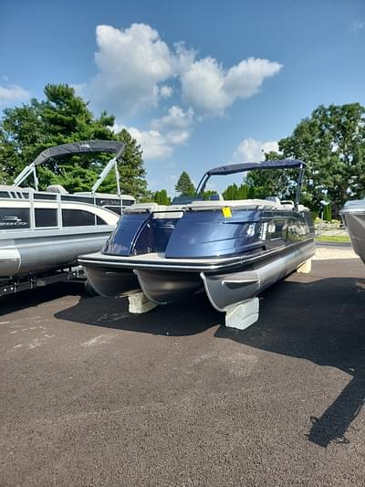 BOATZON | 2024 Bennington 23 QX FASTBACK CLAD RAIL 23 QXFB