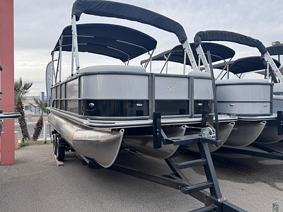 BOATZON | 2024 Bentley Pontoons 223 NAVIGATOR WITH 200HP MOTOR  TRAILER