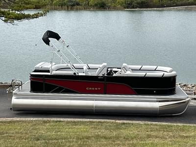 BOATZON | 2024 Crest Pontoons Classic LX 220 L BiToon