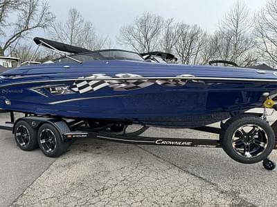 BOATZON | 2024 Crownline 240 SS LPX BOATZON | 2024 Crownline 240 SS LPX
