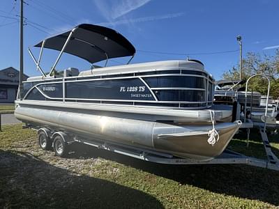 BOATZON | 2024 Godfrey SW 2286 SB Tritoon