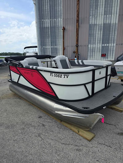 BOATZON | 2024 Godfrey Sweetwater Mighty G BOATZON | 2024 Godfrey Sweetwater Mighty G