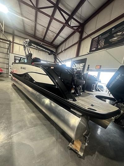 BOATZON | 2024 Godfrey XP 2500 W BOATZON | 2024 Godfrey XP 2500 W
