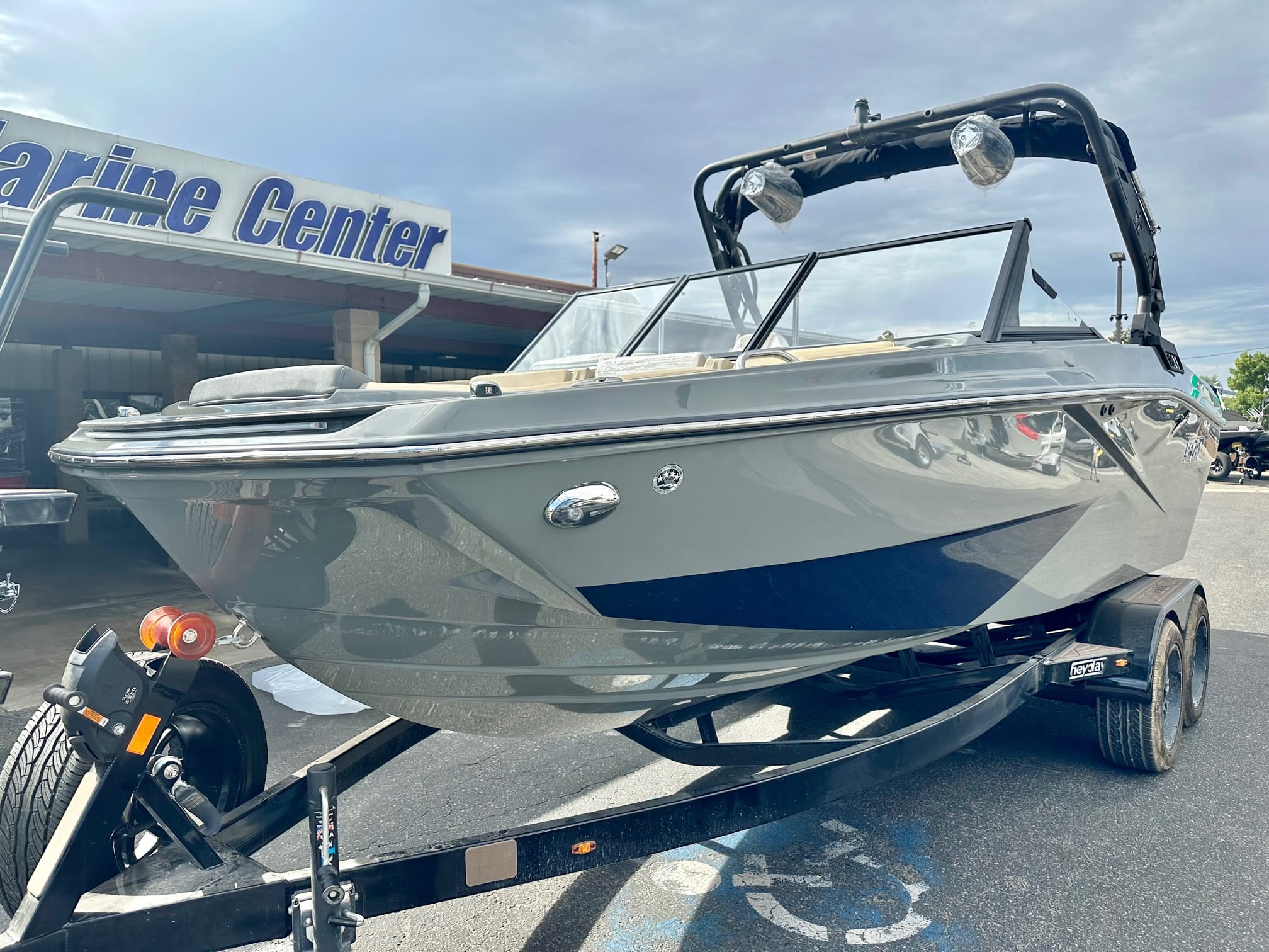 2024-heyday-h22-w-62l-370hp-